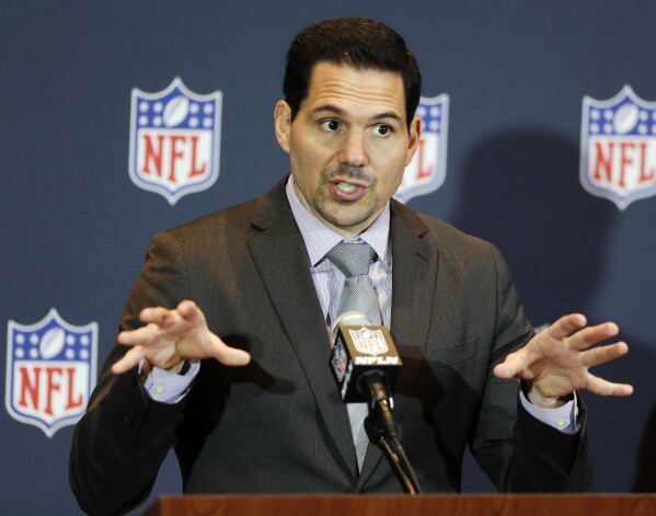 Who is the Super Bowl referee for the Chiefs vs. the 49ers How do
